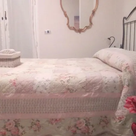 Villetta Le Rondini Homestay